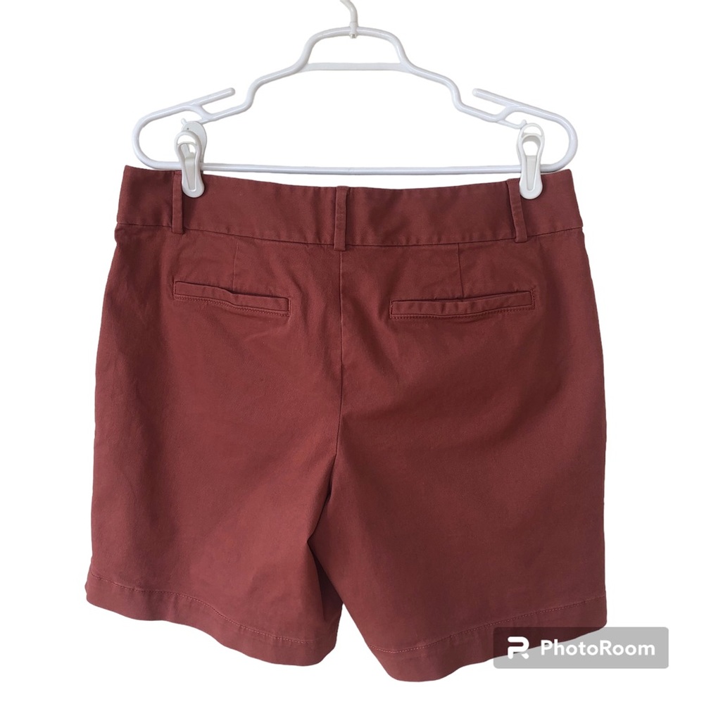 LOFT Nantucket Red The Riviera 8” Short - Picture 2 of 10
